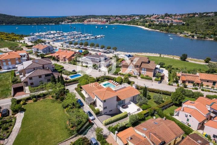 ISTRA, BANJOLE - Neponovljiva obiteljska vila na 200m od plaže