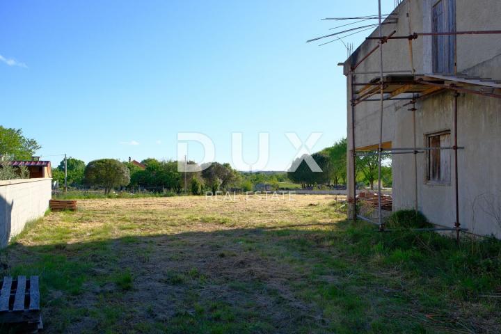 Grundstück Poljica Brig, Nin, 1.000m2