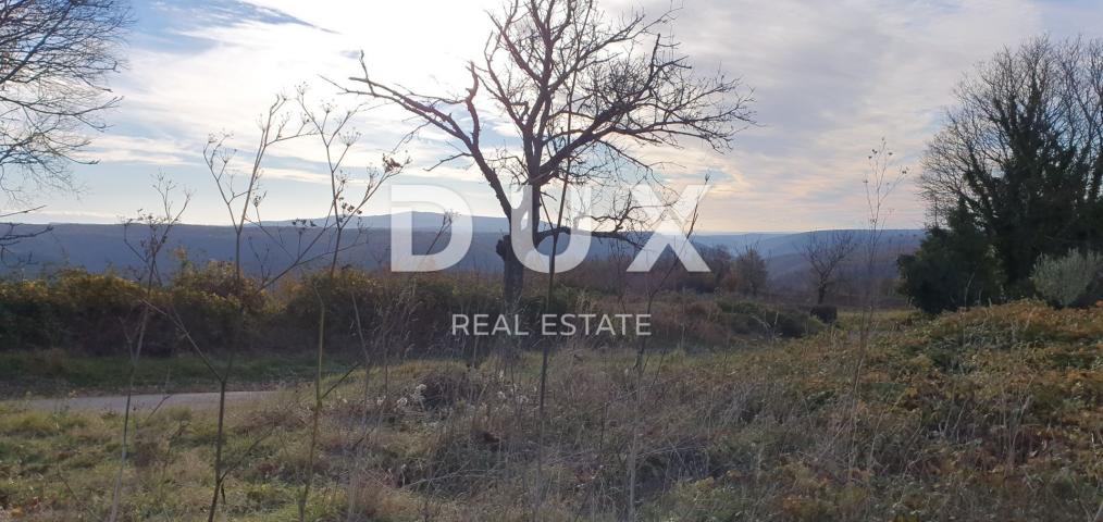 ISTRIA, BARBAN - Land with valid building permit and paid utilities, beautiful view