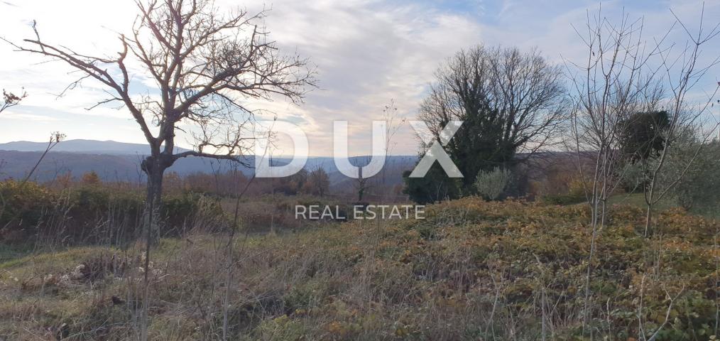 ISTRIA, BARBAN - Land with valid building permit and paid utilities, beautiful view