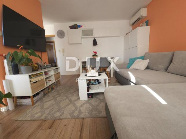 OTOK KRK, GRAD KRK - Apartman 2S+DB sa terasom i parkingom