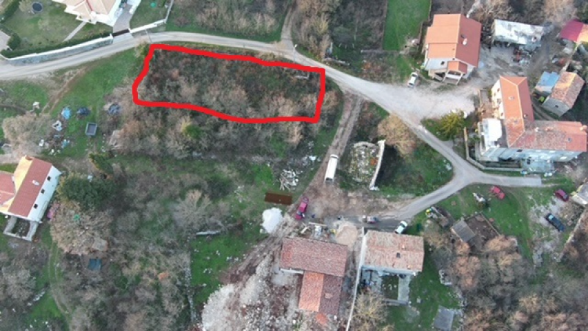 Land Labin, 394m2