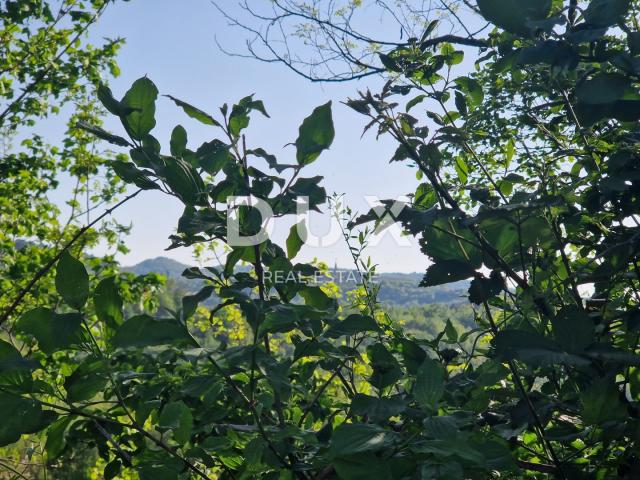 ISTRIA, CEROVLJE - Building plot with an open view of the greenery