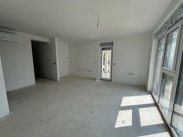 ZADAR, DIKLOVAC - Wohnung 350 m vom Meer entfernt, S3