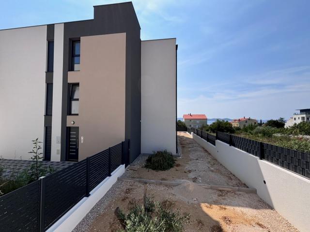 ZADAR, DIKLOVAC - Wohnung 350 m vom Meer entfernt, S3