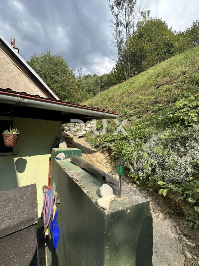 GORSKI KOTAR, FUŽINE- Kuća s pogledom na jezero