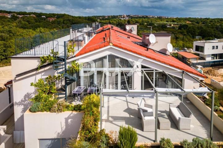 ISTRIA, MEDULIN Exclusive two-story penthouse with roof terrace!