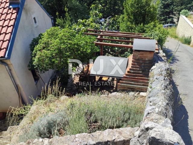 NOVI VINODOLSKI, BRIBIR - lijepa kamena samostojeća kuća