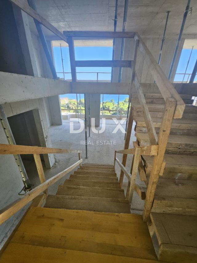 OPATIJA, ZENTRUM - zweistöckiges Penthouse 4333m2 mit Panoramablick auf das Meer und Dachterrasse S2