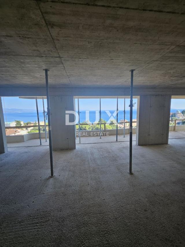 OPATIJA, ZENTRUM - zweistöckiges Penthouse 4333m2 mit Panoramablick auf das Meer und Dachterrasse S2