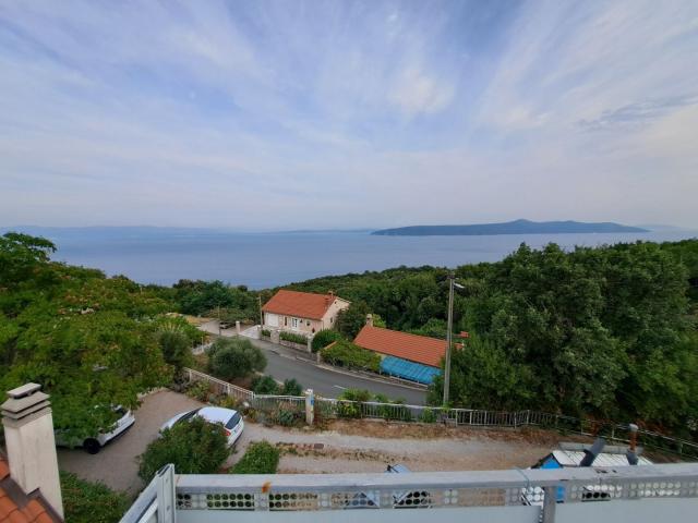 OPATIJA, MOŠĆENICE - kuća s 14 apartmana