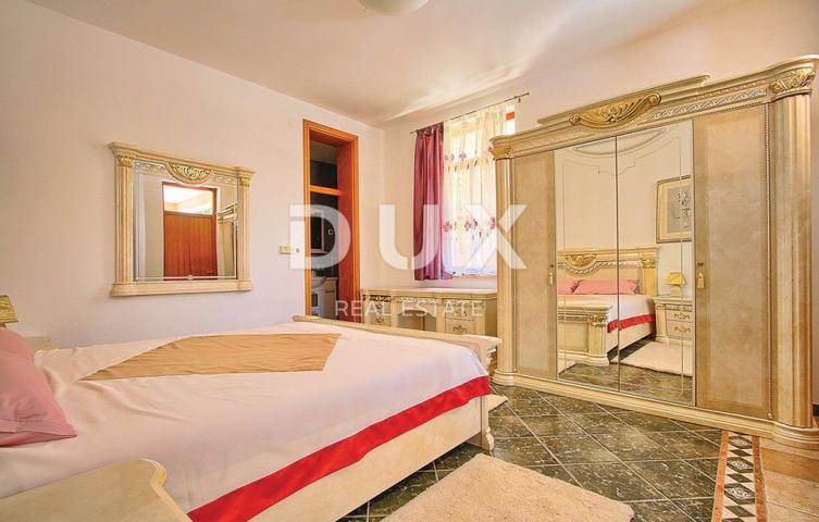 ISTRIA, POREČ - Prestigious villa in a rarely available location!