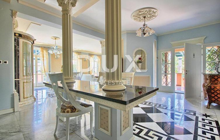 ISTRIA, POREČ - Prestigious villa in a rarely available location!