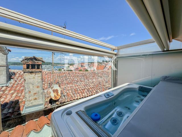 ROVINJ, ZENTRUM – wunderschön eingerichtetes Gebäude im Herzen von Rovinj mit Dachterrasse, Aussicht