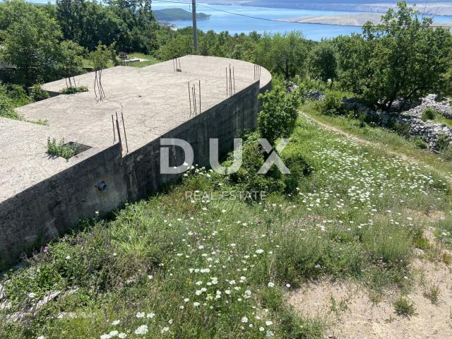 RIJEKA, ŠMRIKA - building plot 860 m2 with a view of the sea and a built foundation slab for a resid