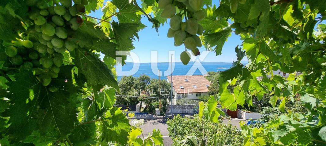 NOVI VINODOLSKI - Haus mit Garten in der Nähe des Meeres