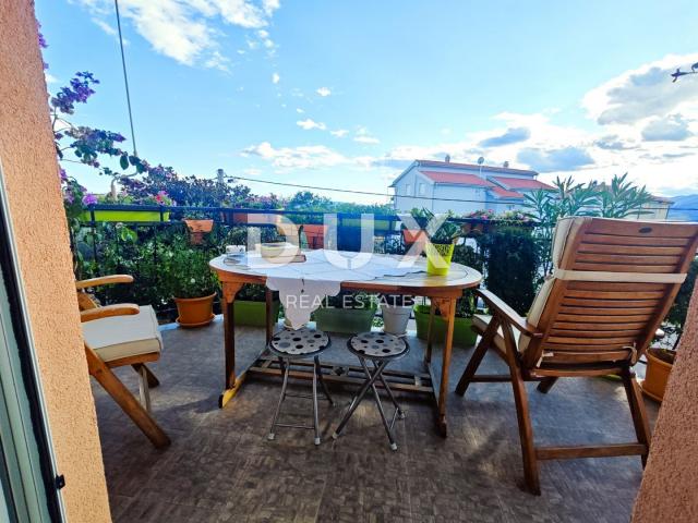 VIŠKOVO - 2 Schlafzimmer, 69 m2, 1. Stock, geräumige Terrasse!