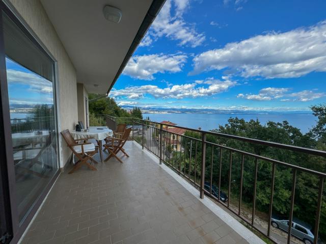 OPATIJA, IČIĆI - house near Ičići marina to be renovated, rich garden, panoramic sea view, garages