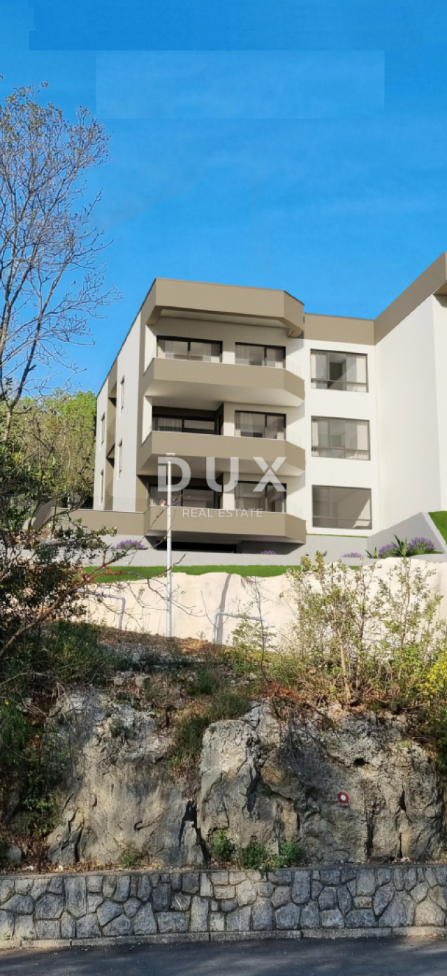 COSTABELLA, BIVIO, KANTRIDA – exklusive Wohnung 101,87 m2 im Erdgeschoss, 100 m vom Meer entfernt, s