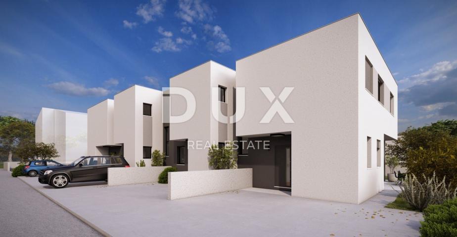 ŠIBENIK, VODICE - modern terraced house 89.39 m2 + garden + 2 parking spaces - S1