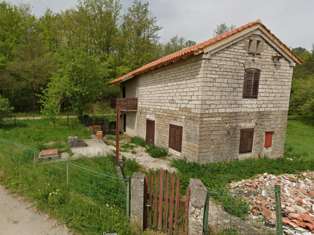 ISTRIA, CEROVLJE - Detached house partially adapted