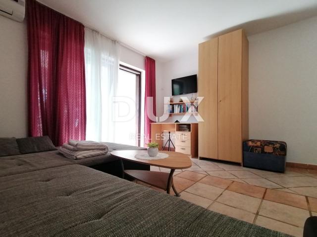 ISTRA, ROVINJ - Apartmanska kuća na samo 40m od mora!