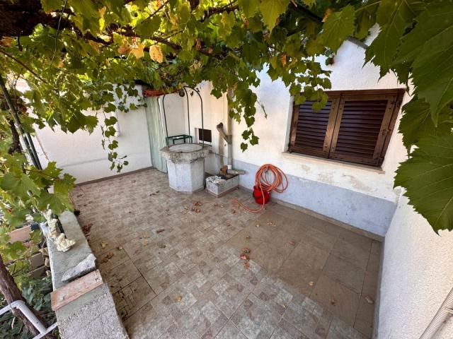 OTOK KRK, VRH - dvojna kuća, 170 m2, okućnica!!!