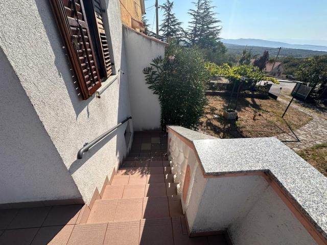 KRK ISLAND, VRH - semi-detached house, 170 m2, garden!!!