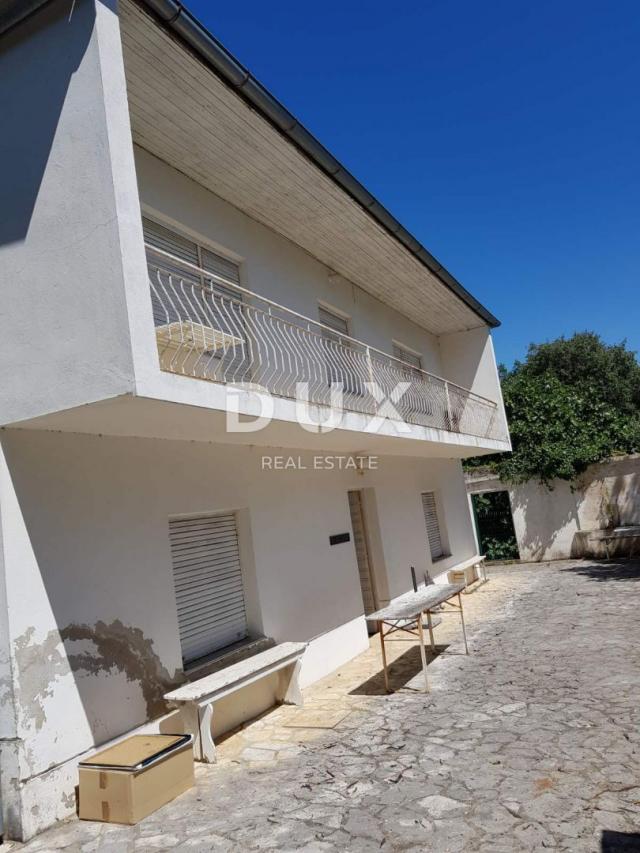 NOVI VINODOLSKI, BRIBIR - a beautiful detached house in a great location