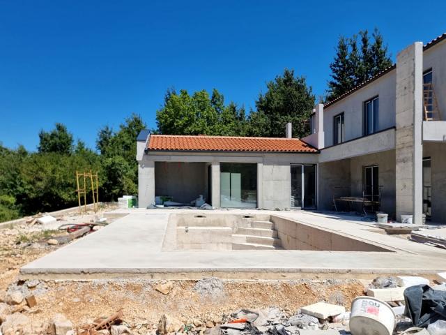 ISTRIEN, LABIN - Makelloses Haus mit Swimmingpool am Rande des Dorfes