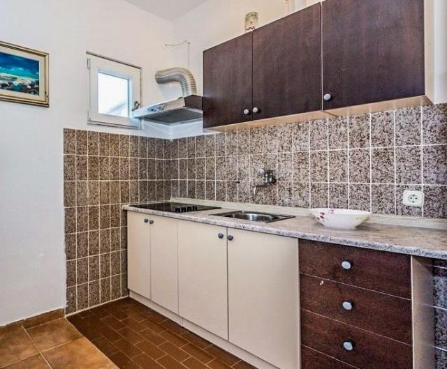 ŠIBENIK, OKOLICA - Kuće u blizini Šibenika – 160 m² stambene površine, 50 m od mora