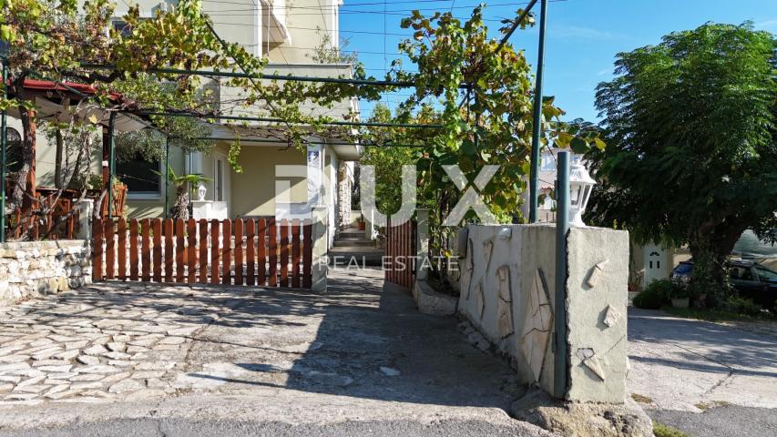 RAB ISLAND, BANJOL – Ausgezeichnetes Haus mit Garten und Meerblick