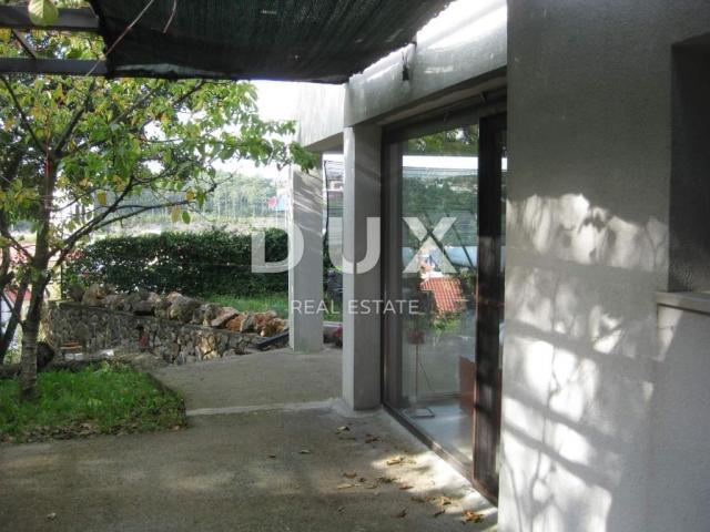 ČAVLE, CERNIK - detached house with garden