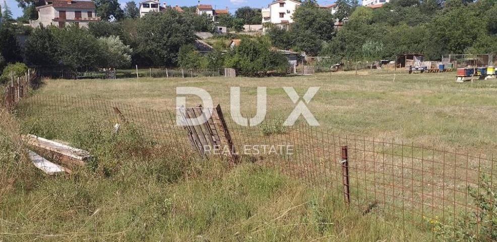 ISTRIA, LOBORIKA - Building land in an excellent location