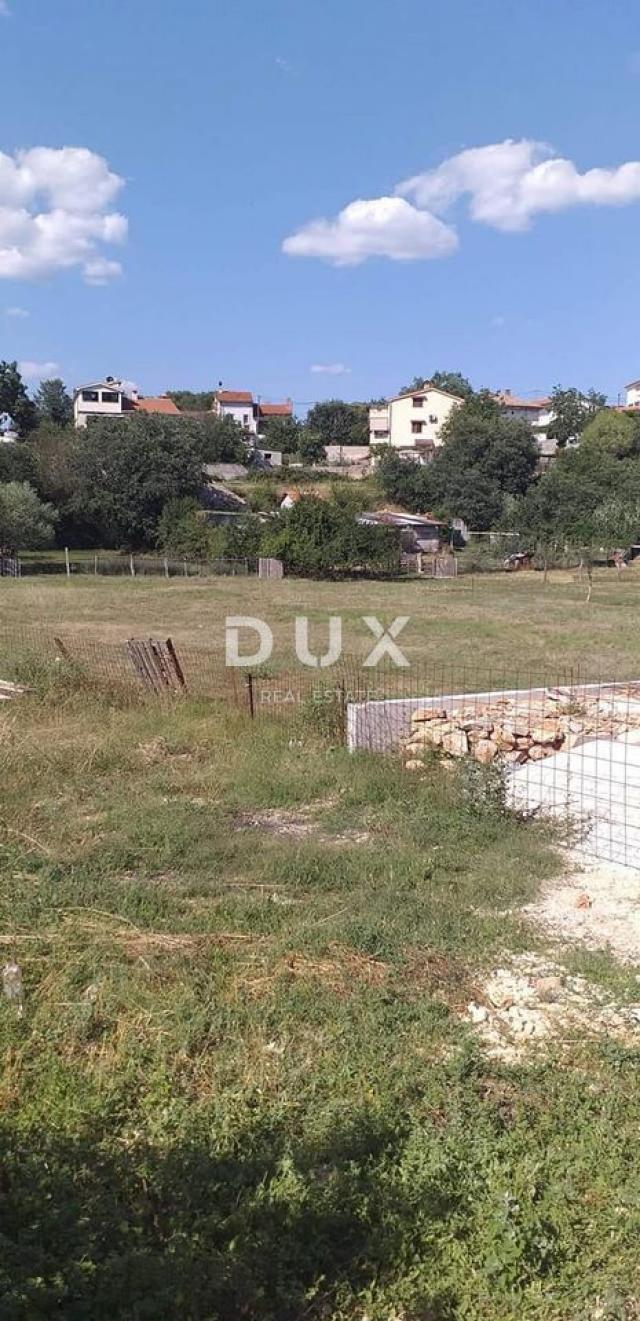 ISTRIA, LOBORIKA - Building land in an excellent location