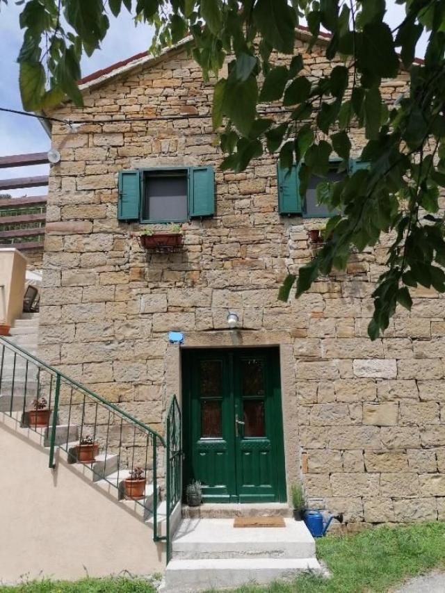 ISTRIEN, BUZET (Umgebung) - Schönes Steinhaus mit herrlicher Aussicht