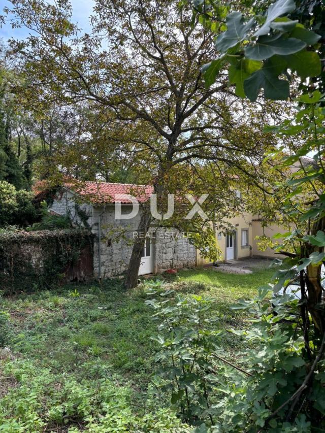 ISTRIA, BARBAN Partially renovated house in a beautiful location + building plot!