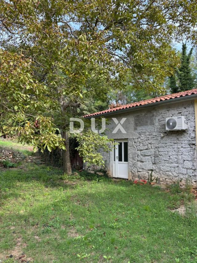 ISTRIA, BARBAN Partially renovated house in a beautiful location + building plot!