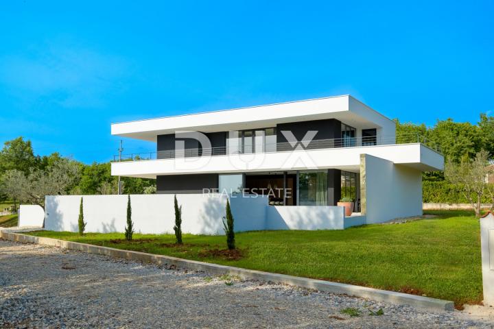 ISTRIA, GROŽNJAN - Designer newly built villa with complete privacy, located in front of a green are