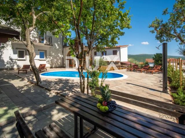 OTOK KRK, KORNIĆ- villa, 250 m2, BAZEN, OKUĆNICA!!!