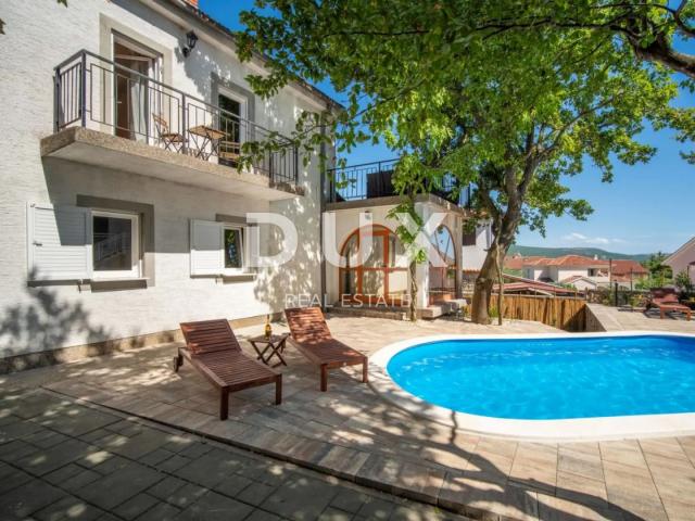 OTOK KRK, KORNIĆ- villa, 250 m2, BAZEN, OKUĆNICA!!!