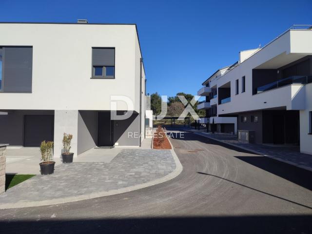 ISTRIEN, BANJOLE - Moderne Villa in einem privaten Dorf mit Meerblick