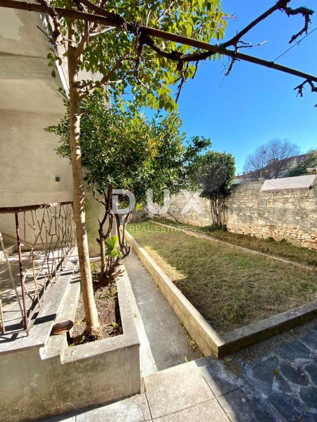 Pula, center - sale of a floor of a house (APARTMENT) with garden and garage!