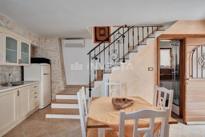 Fažana, beautiful renovated house in the old town center near the sea