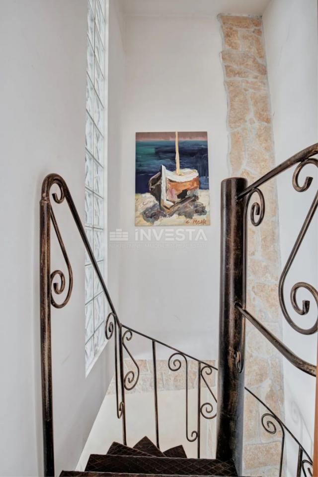 Fažana, beautiful renovated house in the old town center near the sea