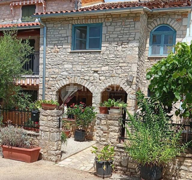 Poreč area, autochthonous Istrian terraced house, 105 m2