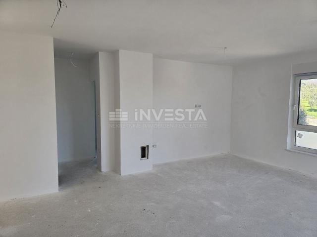 Pula, apartment new building, 1st floor, 95 m2, 2 bedrooms + 2 bathrooms + WC + garden + parking