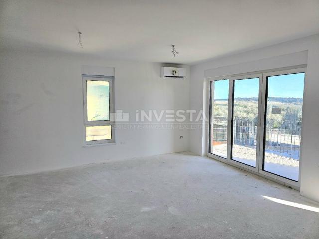 Pula, apartment new building, 1st floor, 95 m2, 2 bedrooms + 2 bathrooms + WC + garden + parking