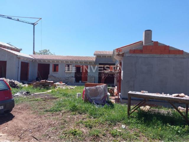 Surroundings of Tinjan, stone villa under construction, 170 m2