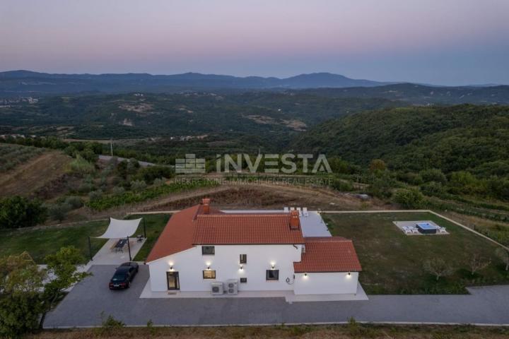 Umgebung von Motovun, luxuriöse Villa mit sensationeller Aussicht